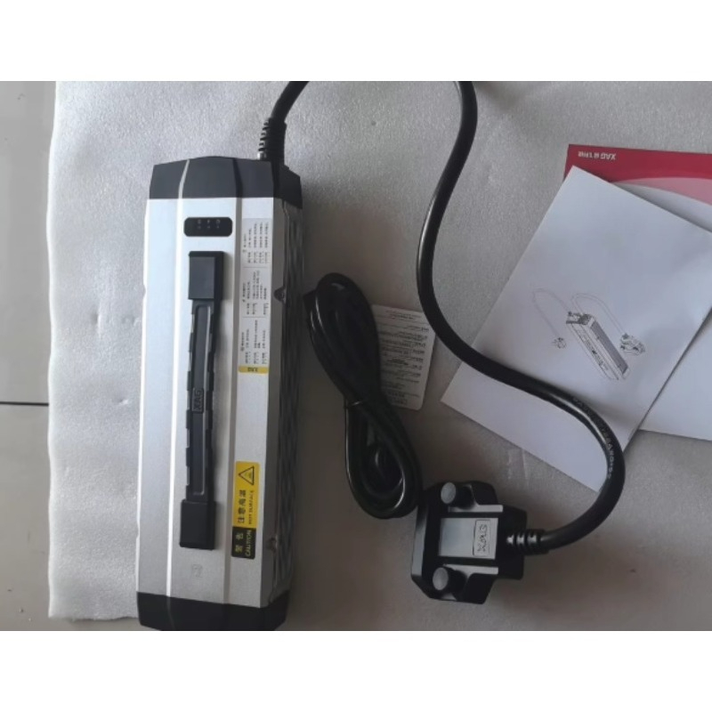 Ładowarka CM13600 do dronów ro – Drone Charger recenzja i cena
